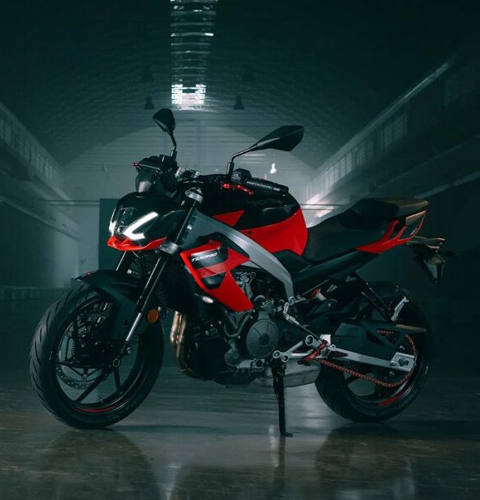 A Aprilia India acaba de lançar a Tuono 457
